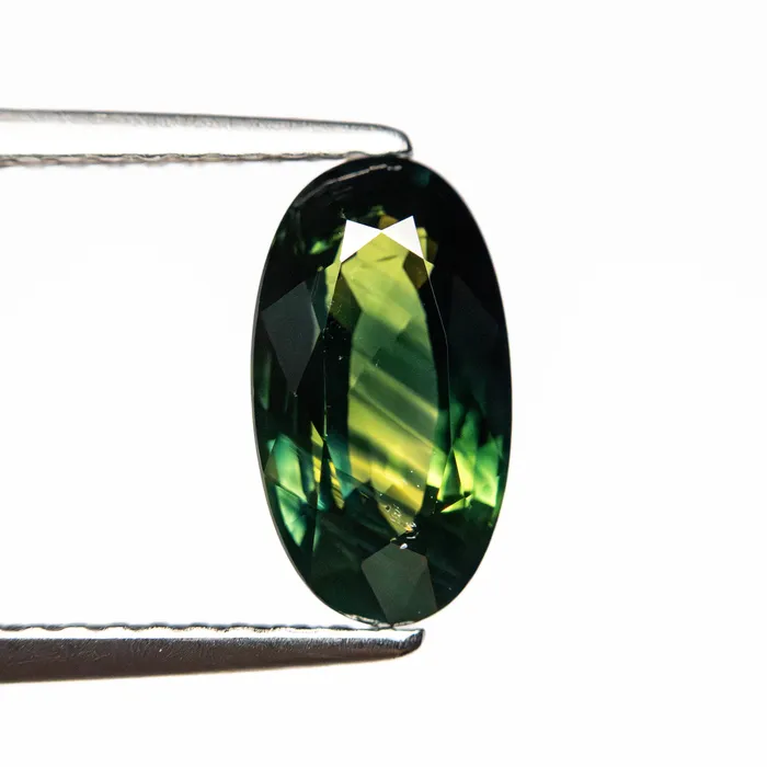 Misfit Gems Rings 229ct 1004x558x449mm Oval Brilliant Sapphire 2380801