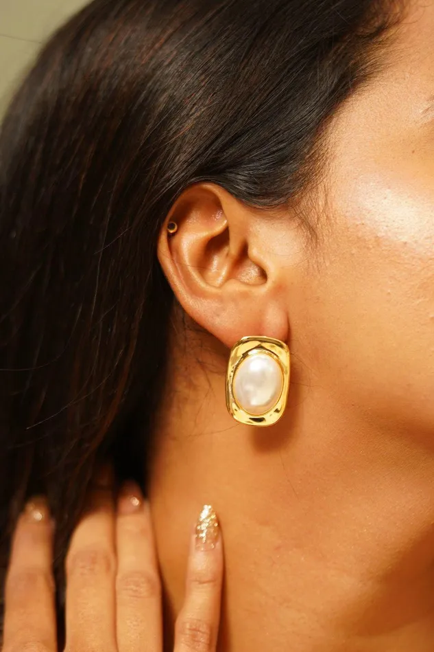 attrangi Earrings Lottie Elegant Party Wear Stud