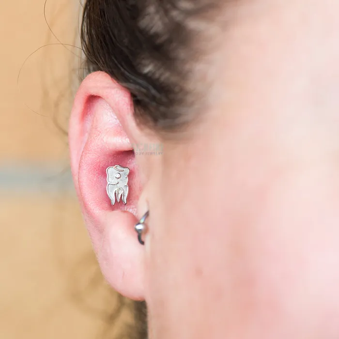 Body Vision BVLA Earrings Gold Tooth Threaded End in Gold with White CZ