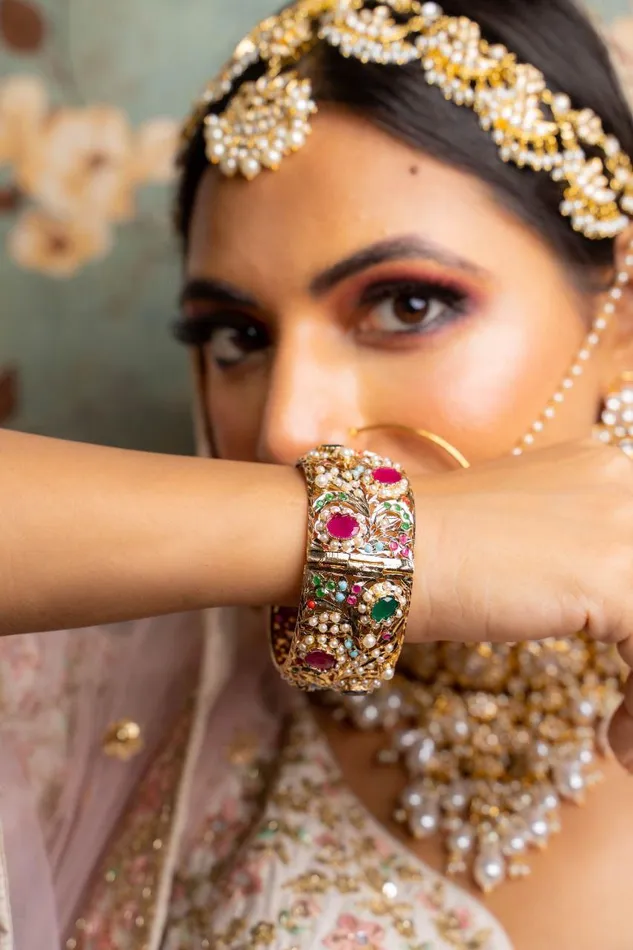 Fayat Navratna Jadaau Kada attrangi1 Earrings Fayat Navratna Jadaau Kada attrangi1 Earrings