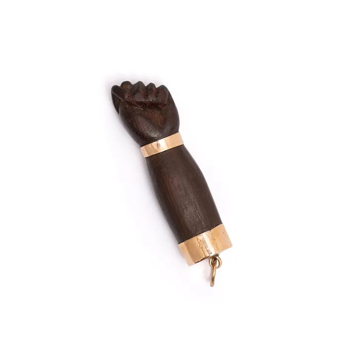 PreStyled Sets Wooden Figa And 18k Gold Charm Vintage