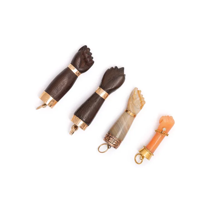 PreStyled Sets Wooden Figa And 18k Gold Charm Vintage