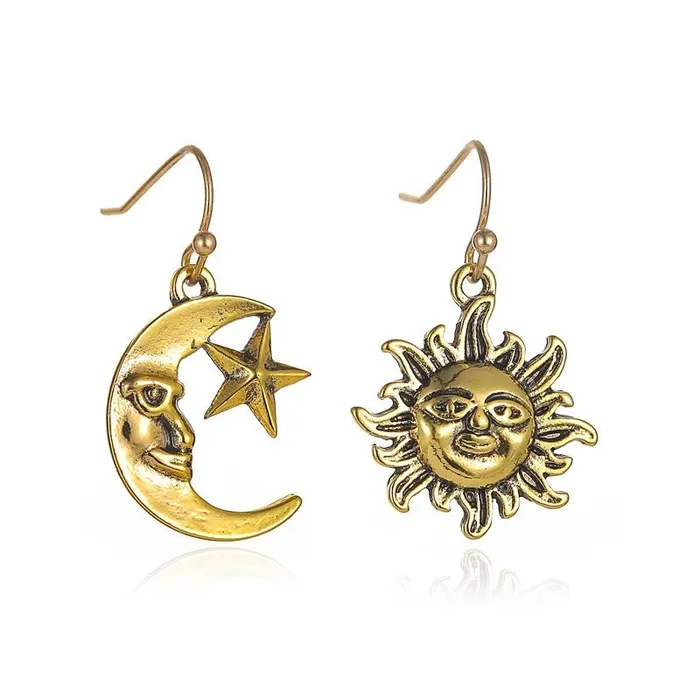 01 E1355 Gold Moon Sun Earrings Earrings
