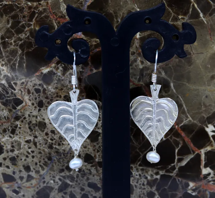925 sterling silver handmade peepal tree leaf earring with pretty hanging pearl excellent customized hoops earring summer collection ear492 TRIBAL ORNAMENTS Earrings