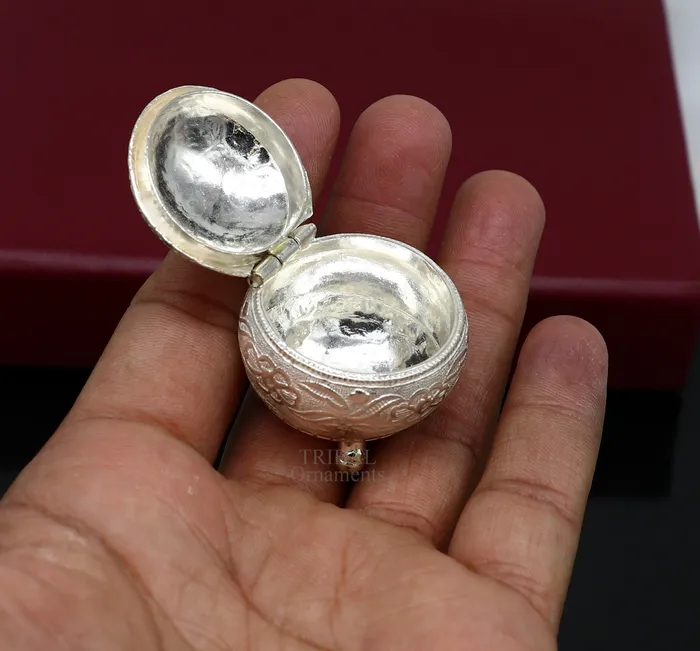 TRIBAL ORNAMENTS Exclusive 925 sterling silver unique antique design handmade brides eyes kajal box kumkum sindur box small trinket box article stb354 Rings