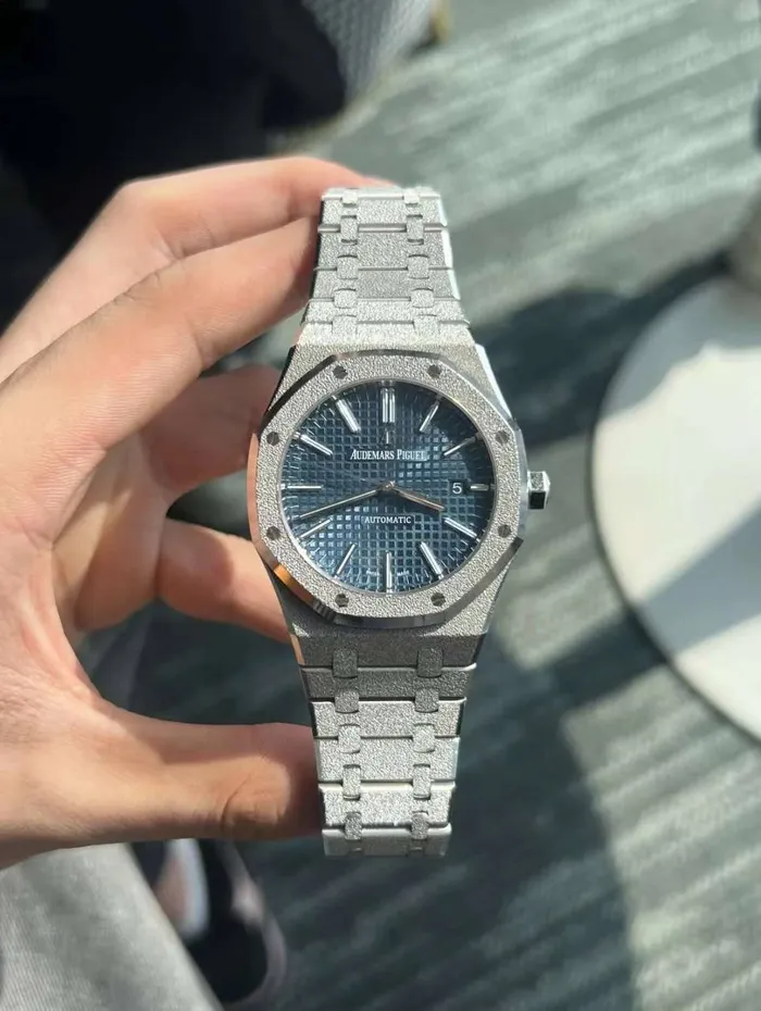 Bracelets Audemars Piguet Audemars Piguet Royal Oak Selfwinding 41mm Mens Watch Ref 15410BCGG1224BC01 Blue Dial 18K Frosted White Gold Bracelet