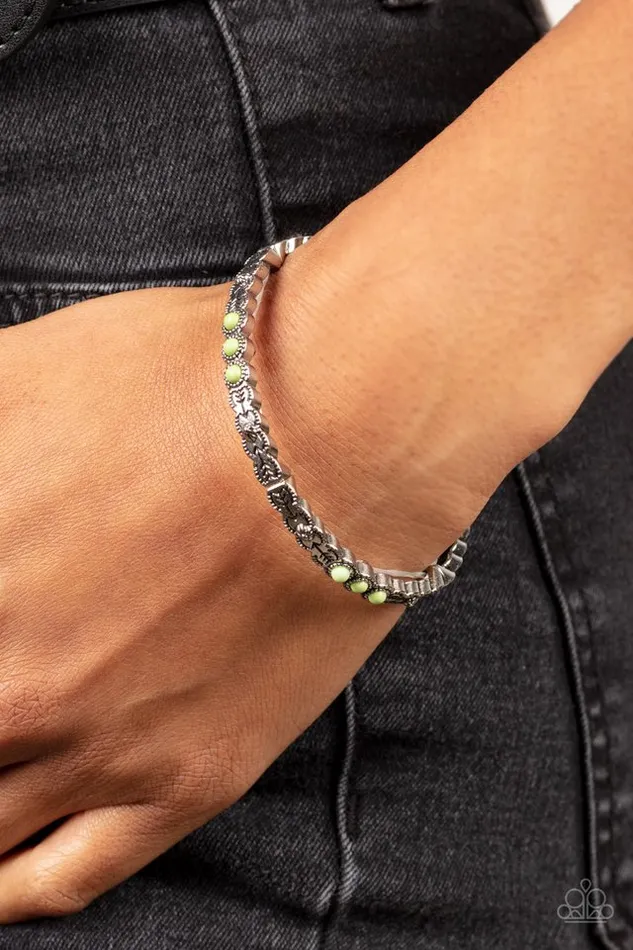 Bracelets Paparazzi Bracelet Living In The PASTURE Green Paparazzi Jewelry