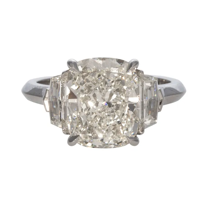 Croghans Rings 4ct Cushion Center 62ct Side Diamond ThreeStone Platinum Ring Croghans Rings 4ct Cushion Center 62ct Side Diamond ThreeStone Platinum Ring