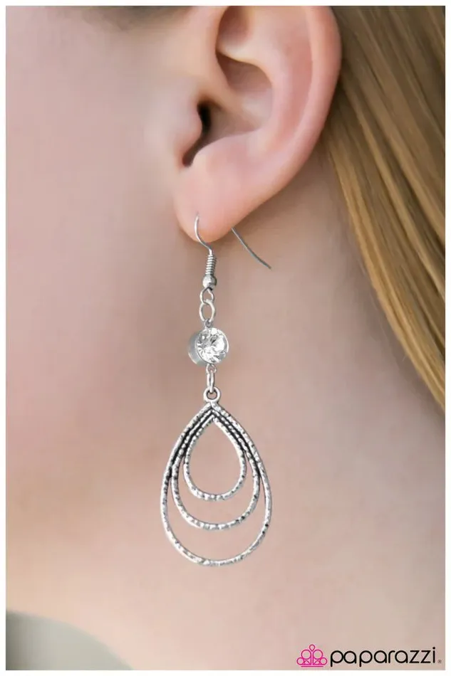 Earrings Paparazzi Jewelry Paparazzi Earring Dinner Party White