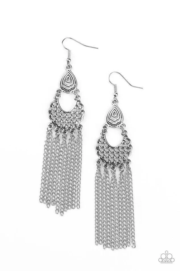 Earrings Paparazzi Jewelry Paparazzi Earring Insane Chain Silver Earrings Paparazzi Jewelry Paparazzi Earring Insane Chain Silver