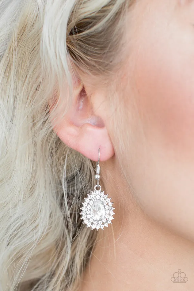Earrings Paparazzi Jewelry Paparazzi Earring StarCrossed Starlet White