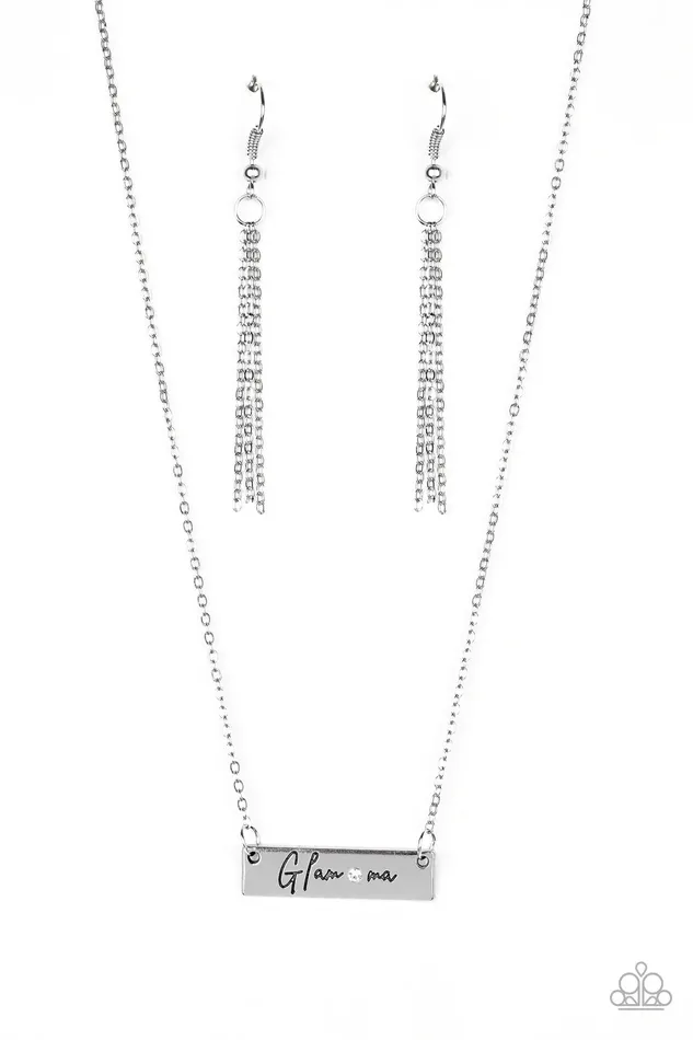 Necklaces Paparazzi Jewelry Paparazzi Necklace The GLAMma White