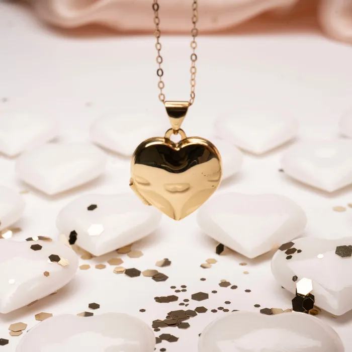 Necklaces RG 14k Heart Locket Necklace