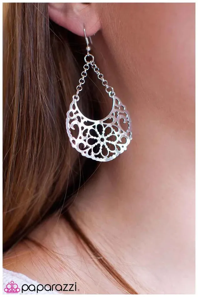 Paparazzi Earring Filigree and FancyFree Silver Paparazzi Jewelry Earrings