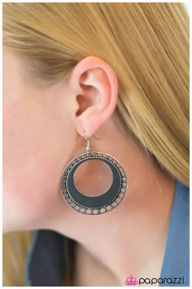 Paparazzi Earring Spinning With Style Silver Paparazzi Jewelry Earrings