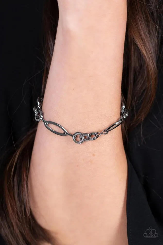 Paparazzi Jewelry Bracelets Paparazzi Bracelet Chic Charmer Black