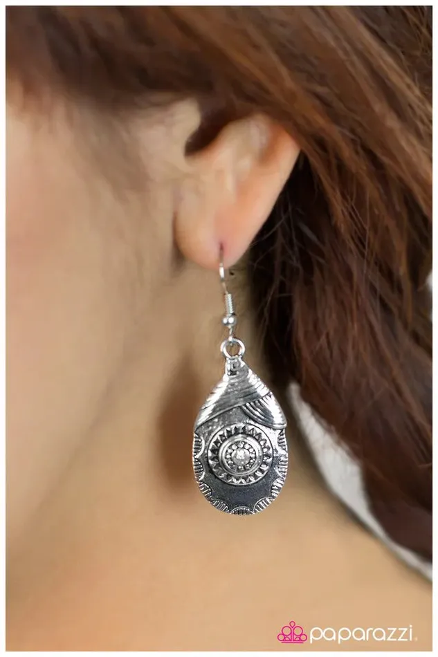Paparazzi Jewelry Earrings Paparazzi Earring Born On The Bayou Silver