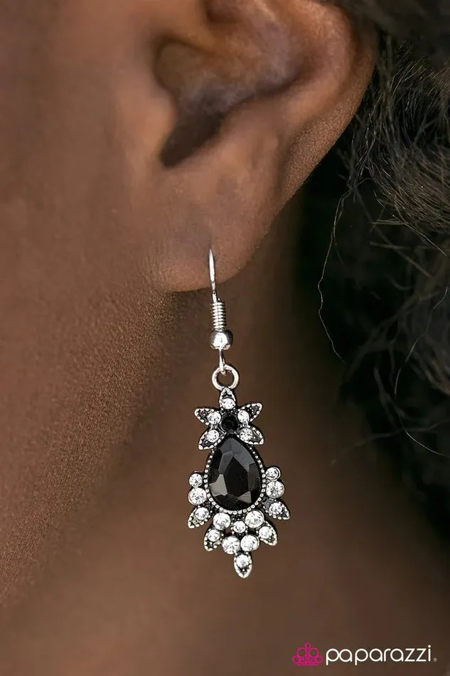 Paparazzi Jewelry Earrings Paparazzi Earring Its Fate Black