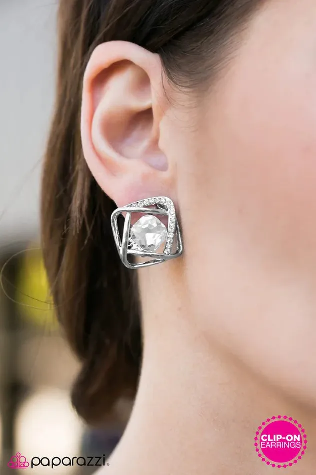 Paparazzi Jewelry Earrings Paparazzi Earring Light Years Away White