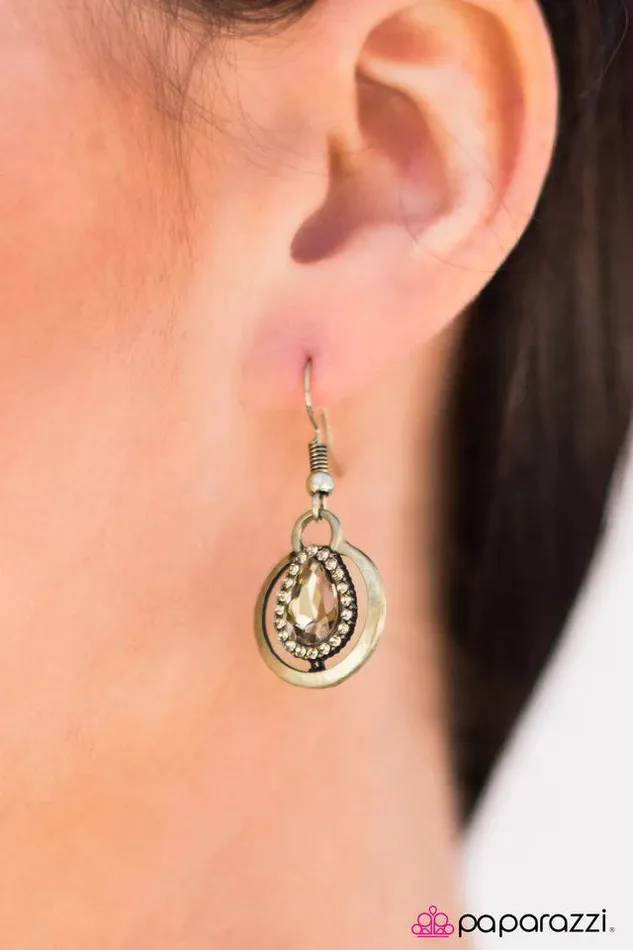 Paparazzi Jewelry Earrings Paparazzi Earring Luxe and Lush Brass