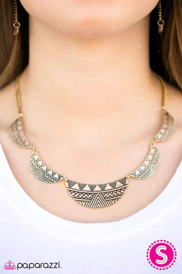 Paparazzi Jewelry Necklaces Paparazzi Necklace As MOON As Possible Gold