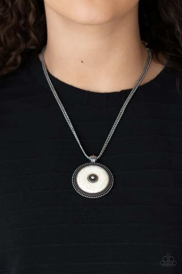 Paparazzi Jewelry Necklaces Paparazzi Necklace EPICENTER of Attention White