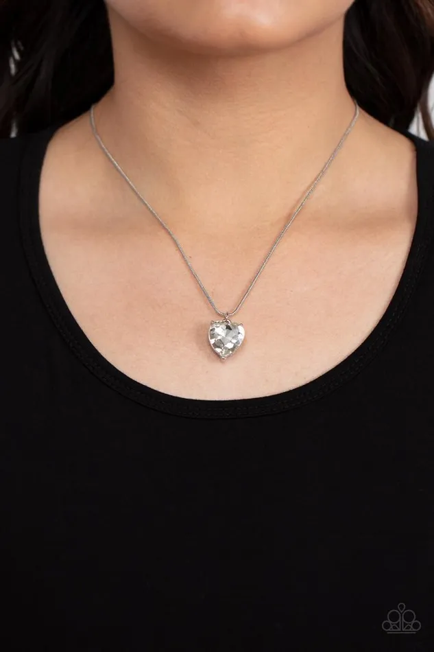 Paparazzi Jewelry Necklaces Paparazzi Necklace Smitten with Style White