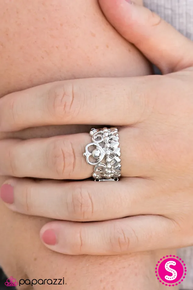 Paparazzi Ring Crown of Hearts Silver Paparazzi Jewelry Rings