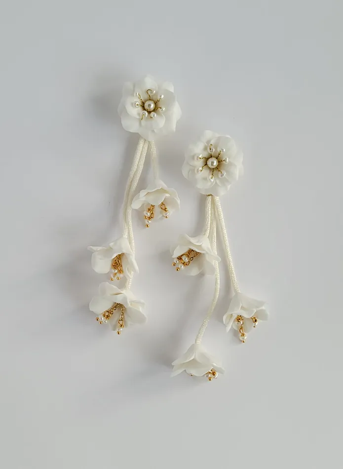 Earrings twigs honey Dangling modern clay flowers bridal earrings Style 2547