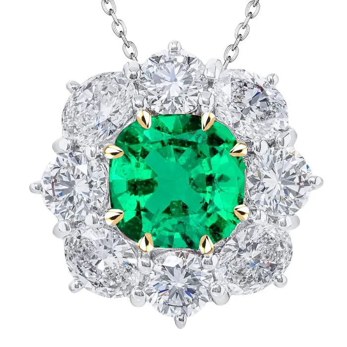 HarryChadEntcom Necklaces Real Cushion Green Emerald Pendant Halo Necklace 20 mm HarryChadEntcom Necklaces Real Cushion Green Emerald Pendant Halo Necklace 20 mm