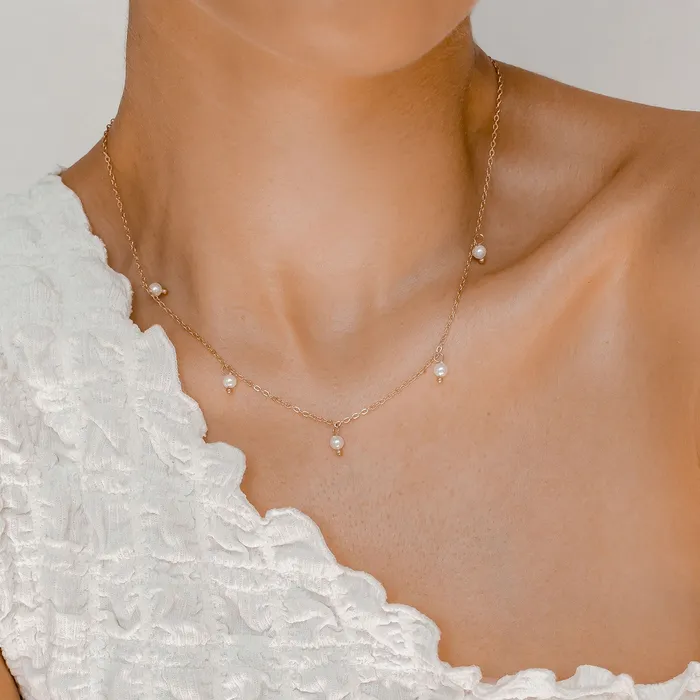 Hey Happiness Necklaces Cinque Pearl Chain Necklace Rose Gold Hey Happiness Necklaces Cinque Pearl Chain Necklace Rose Gold