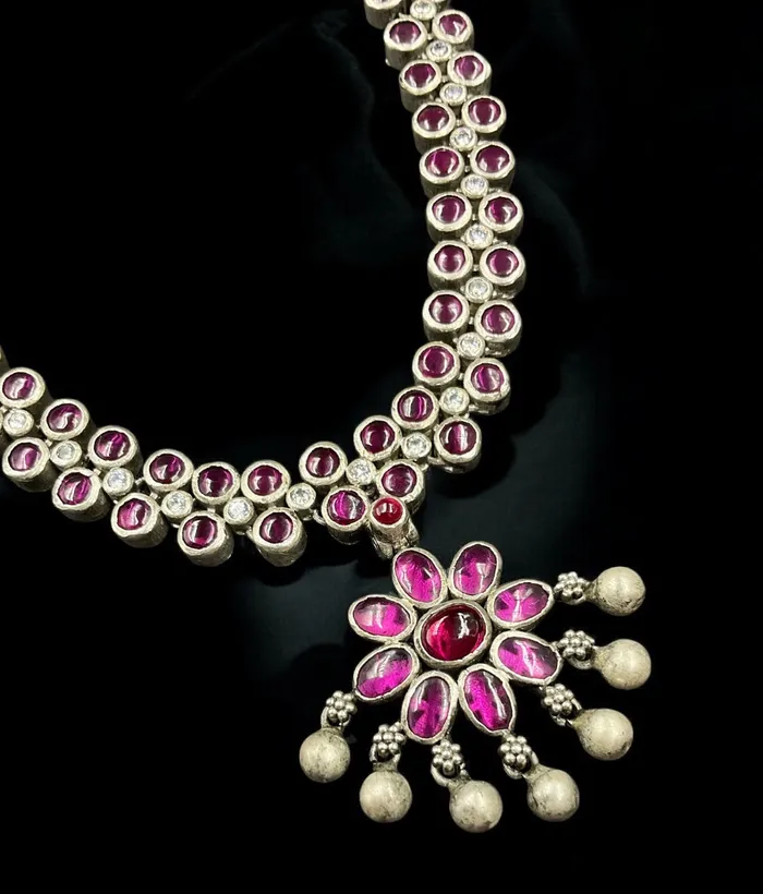 Silversmith Necklaces The Nivi Addige Silver Necklace RedOxidised