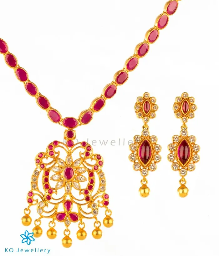 The Lohita Silver Kempu Necklace Silversmith Necklaces