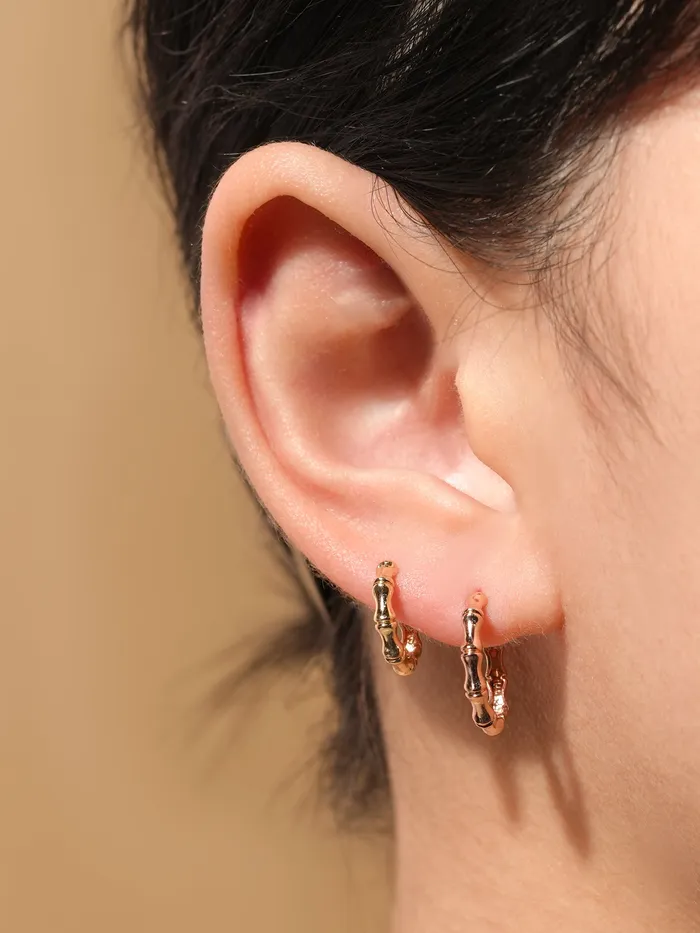 14K Gold Round Wave Hoop Earring MinimalBijoux Earrings