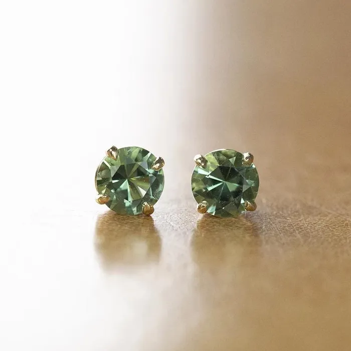 Anueva Jewelry Earrings 085ctw Mint Tourmaline Stud Earrings in Yellow Gold