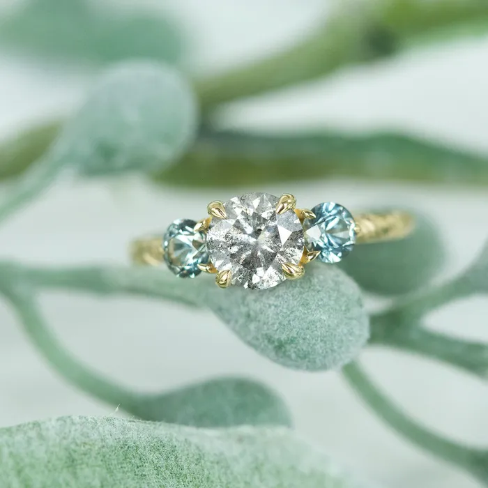Anueva Jewelry Rings 107ct Round Salt And Pepper Diamond Three Stone Ring With Montana Sapphire Side Stones In 14k Yellow Gold