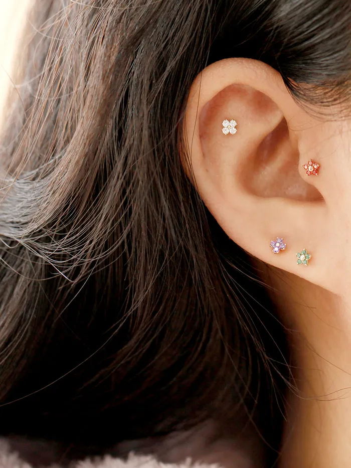 Earrings 14K Gold Minimi Point Cubic Flower Internally Threaded Labret Piercing 18G16G MinimalBijoux