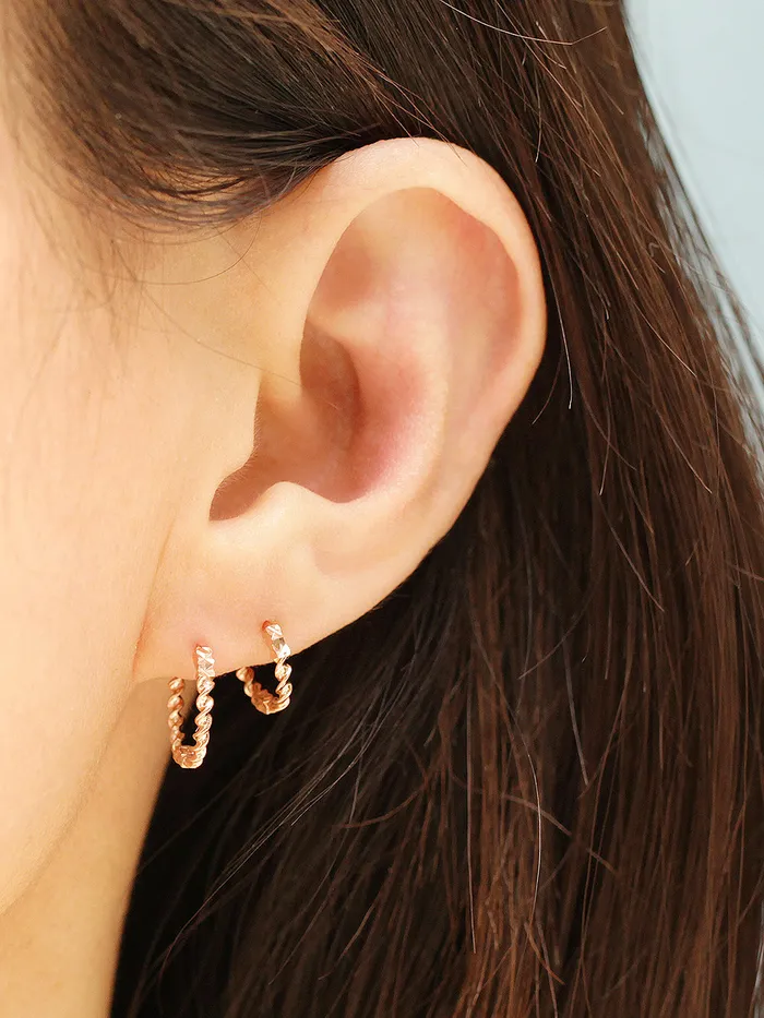 Earrings 14K Gold Twist Conch Hoop Earring MinimalBijoux