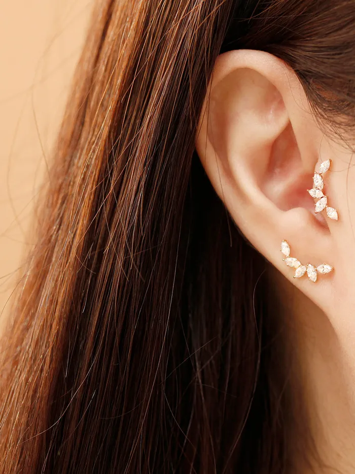 Earrings MinimalBijoux 14K Gold Boat curved Cubic Cartilage Earring 20G18G16G