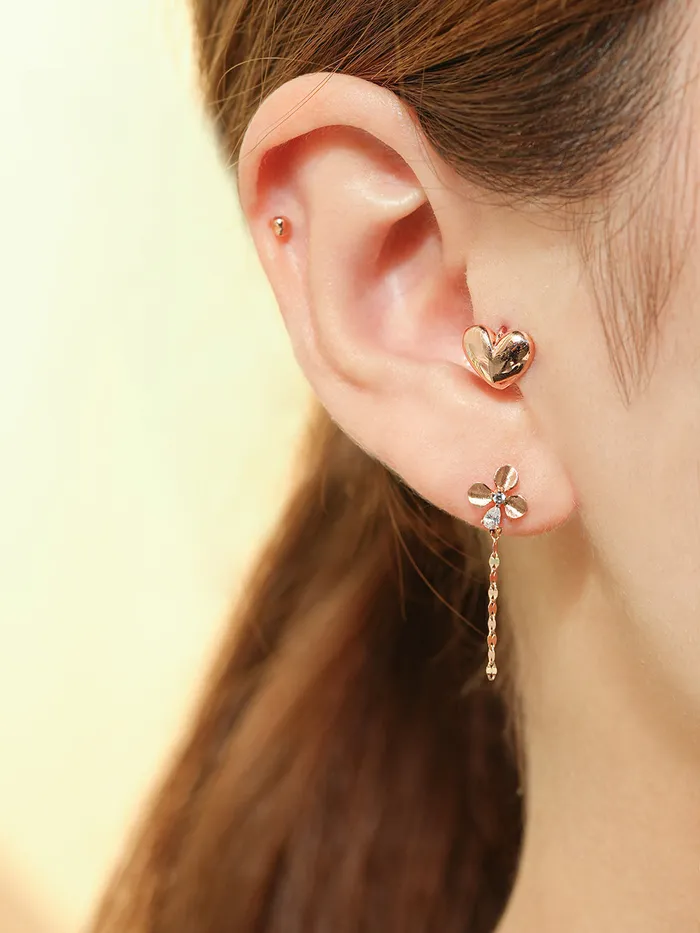 Earrings MinimalBijoux 14K Gold Lovely Voluminious Heart Cartilage Hoop Earring