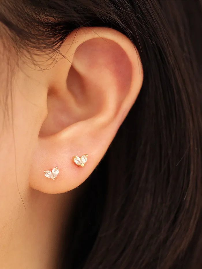 Earrings MinimalBijoux 14K Gold Mini Tear Drop Heart cartilage earring 20g