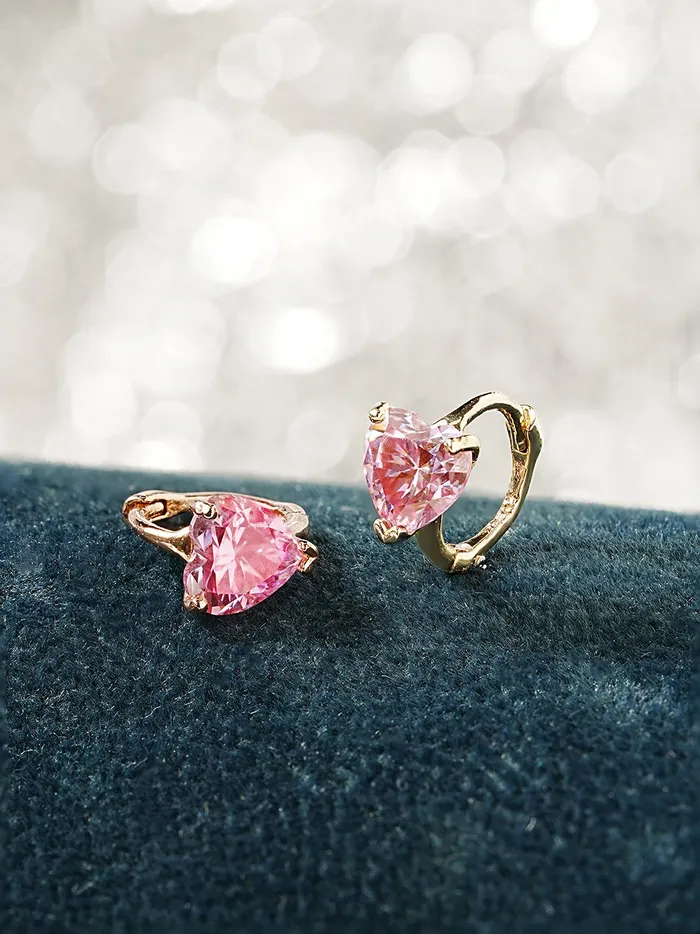 Earrings MinimalBijoux 14K Gold Moissanite Glory Heart Hoop Earring