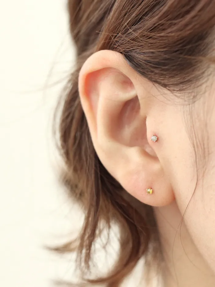 Earrings MinimalBijoux 14K Gold Rough Diamond Cartilage Earring 2mm 18G16G