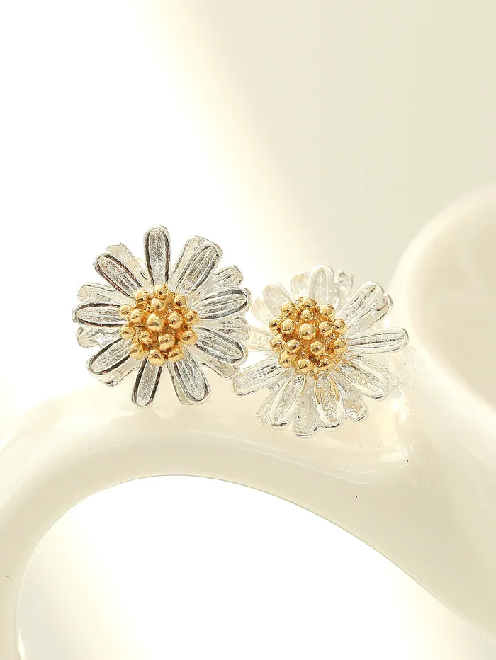Earrings MinimalBijoux 925 Silver Daisy Stud Earring