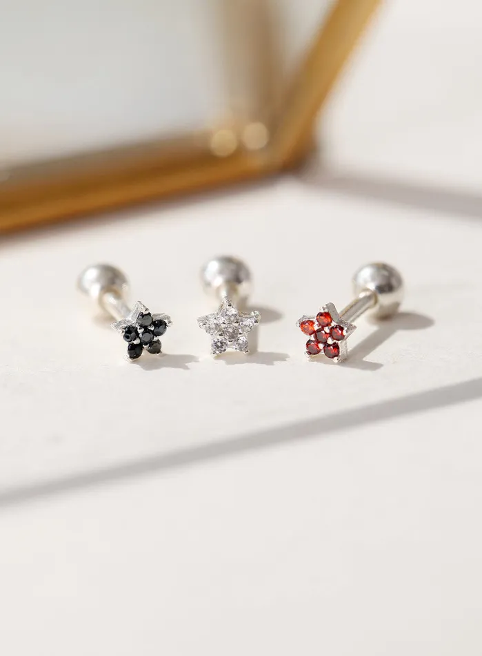 MinimalBijoux 925 Silver Mini Flower Cartilage Earring 16g Earrings