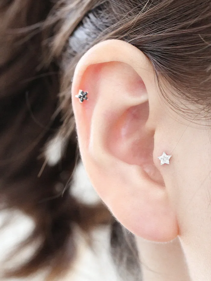 MinimalBijoux 925 Silver Mini Flower Cartilage Earring 16g Earrings