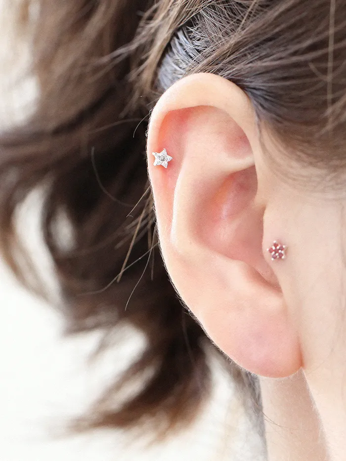 MinimalBijoux 925 Silver Mini Flower Cartilage Earring 16g Earrings