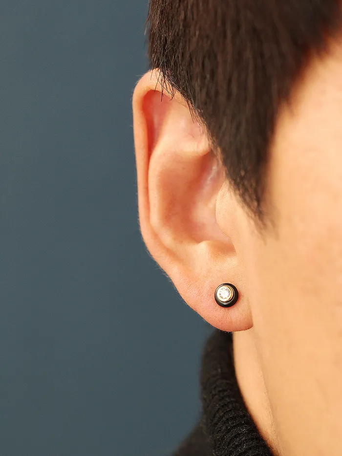 MinimalBijoux Earrings 14K Gold Black and Gold Cartilage Earring 20G