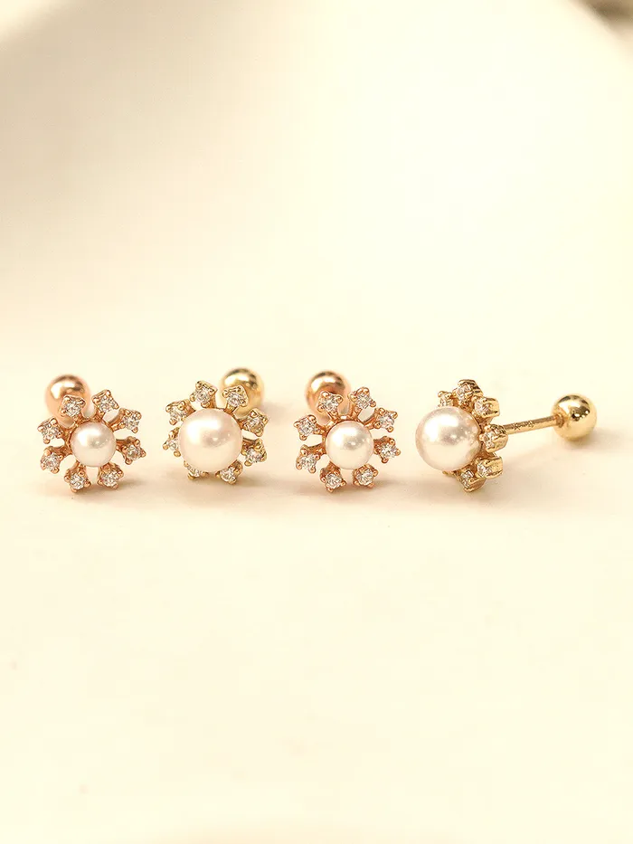 MinimalBijoux Earrings 14K Gold Pearl Flower Cubic Cartilage Earring 20G18G16G MinimalBijoux Earrings 14K Gold Pearl Flower Cubic Cartilage Earring 20G18G16G