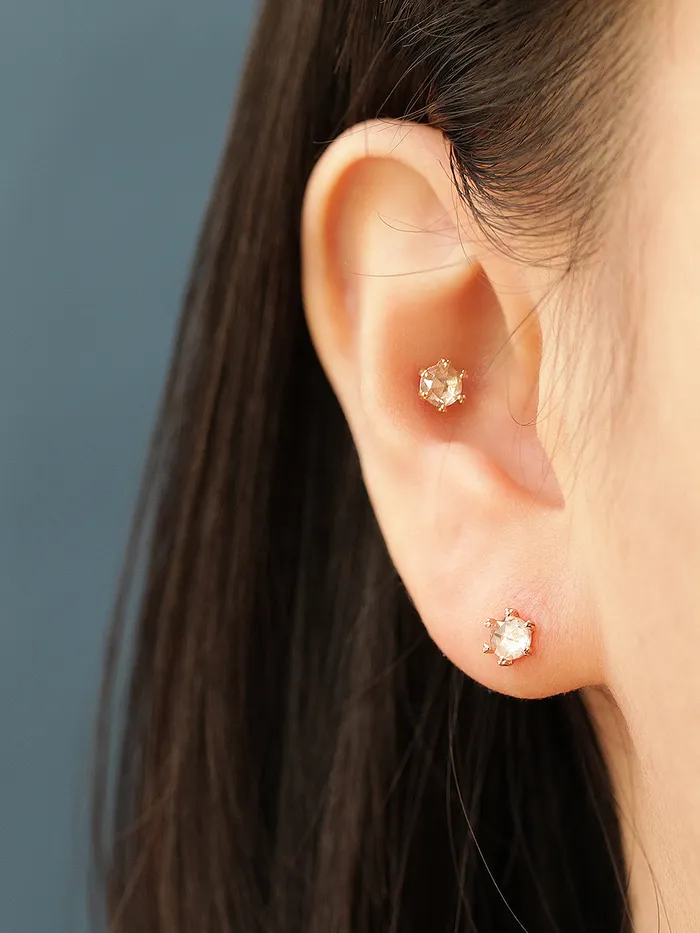 MinimalBijoux Earrings 14K Gold Triangle Ball prong Rosecut Internally Threaded Labret Piercing 18G16G